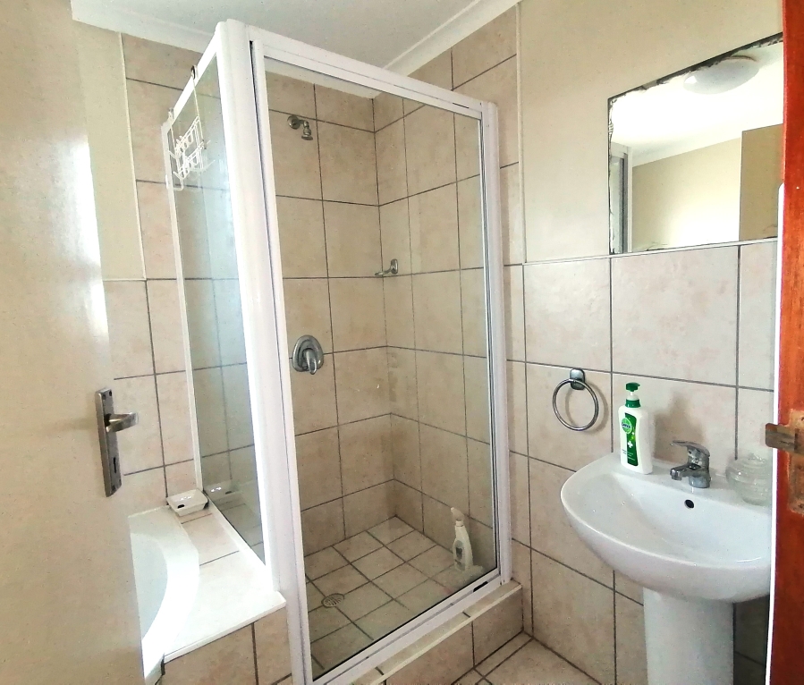 2 Bedroom Property for Sale in C Place Eastern Cape